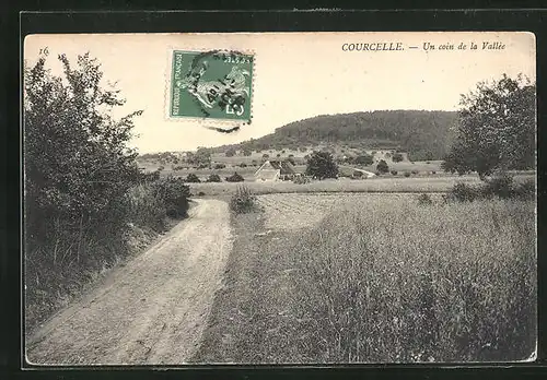 AK Courcelle, Un coin de la Vallée, Teilansicht des Tals