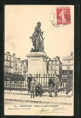 AK Beauvais, Statue de Jeanne Hachette