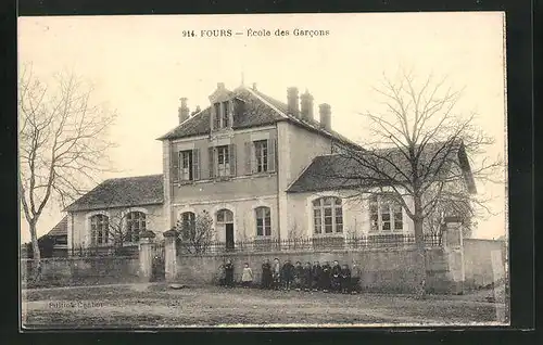 AK Fours, École des Garcons