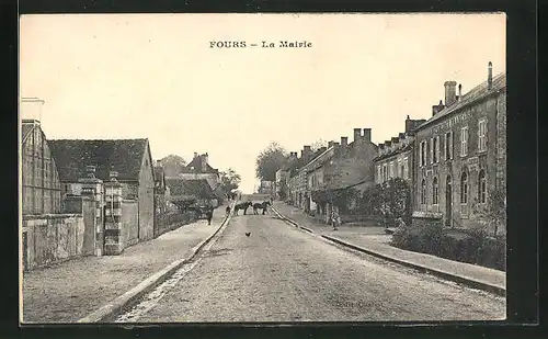 AK Fours, La Mairie