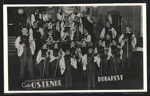 AK Budapest, Cafe Ostende, Kleines Streichorchester