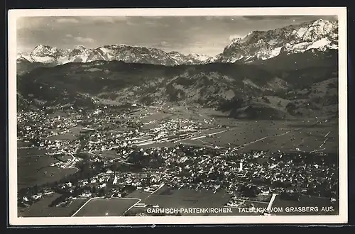 AK Garmisch-Partenkirchen, Talblick vom Grasberg aus