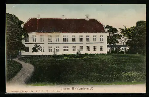 AK Björum II, Vendsyssel, auf den Wiesen vor dem Landhaus