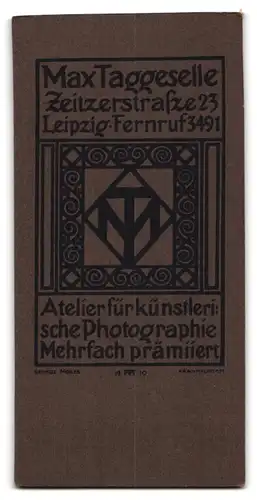 Fotografie M. Taggeselle, Leipzig, Zeitzerstrasse 23, Bürgerliches Fräulein im Portrait