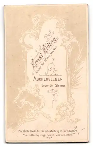 Fotografie Ernst Eiding, Aschersleben, Ueber den Steinen 32, Bürgerlicher Herr mit gezwirbelten Schnauzbart im Portrait