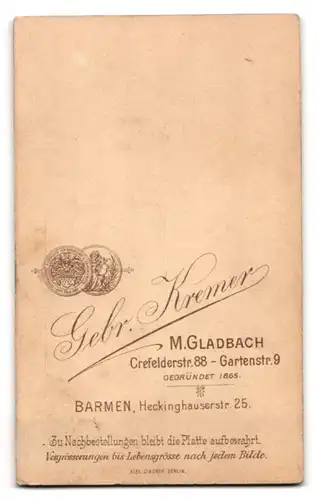 Fotografie Gebr. Kremer, M. Gladbach, Crefelderstr. 88, Junger Herr im Anzug mit Fliege