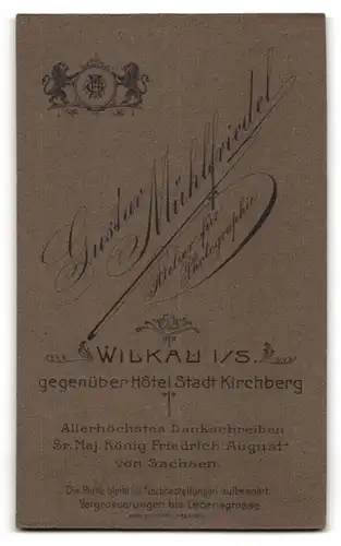 Fotografie G. Mühlfriedel, Wilkau i. S., Kleiner Junge im Matrosenanzug neben seinem Geschwisterchen