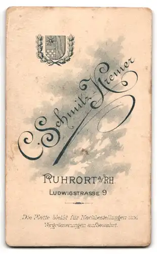 Fotografie C. Schmitz-Kremer, Ruhrort a. Rh., Ludwigstr. 9, Junger Herr im Anzug mit Krawatte