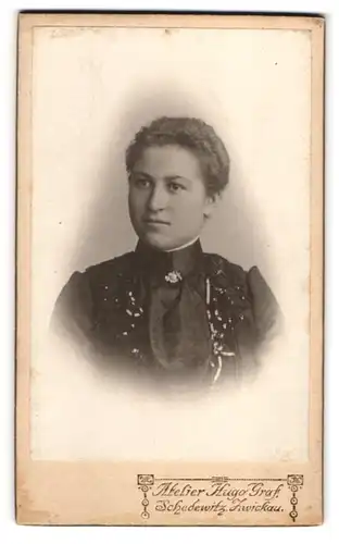 Fotografie Hugo Graf, Schedewitz, Hauptstr. 71, Junge Dame mit zurückgebundenem Haar
