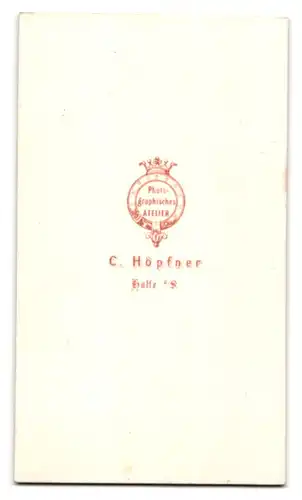 Fotografie C. Höpfner, Halle /Saale, Bürgerlicher Herr mit Backenbart und Schnauzer