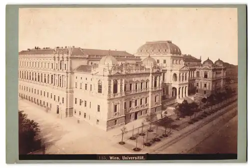 Fotografie unbekannter Fotograf, Ansicht Wien, Blick auf das Hauptgebäude der Universität