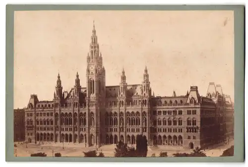 Fotografie unbekannter Fotograf, Ansicht Wien, Blick auf das Rathaus