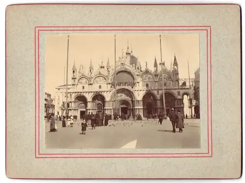 Fotografie unbekannter Fotograf, Ansicht Venedig, Blick auf den Markusdom