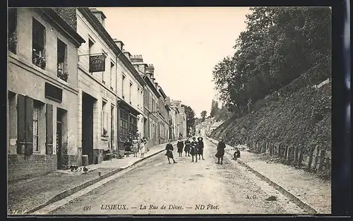 AK Lisieux, La Rue de Dives