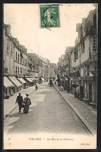 AK Falaise, La Rue de la Pelleterie, Strassenpartie