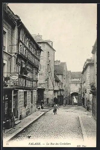 AK Falaise, La Rue des Cordeliers, Strassenpartie