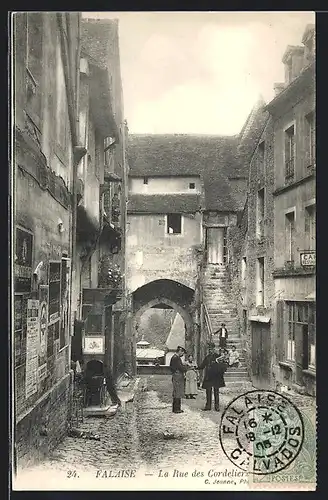 AK Falaise, La Rue des Cordeliers, Strassenpartie