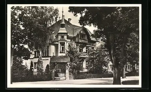 AK Freudenstadt i. Schwarzwald, Hotel-Fremdenheim Villa Pauline, Inh. Fam. O. Stritt