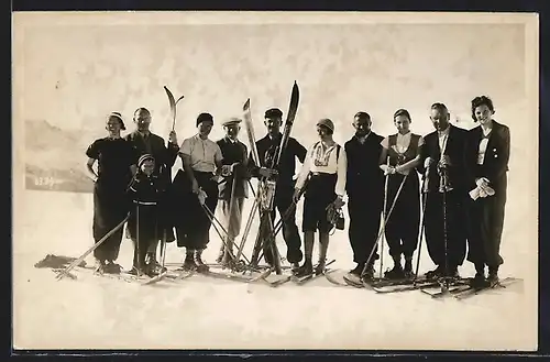 AK Gesellschaft mit Skiern
