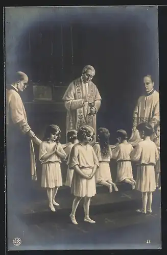 AK Papst Pius X. und Kinder bei der heiligen Kommunion