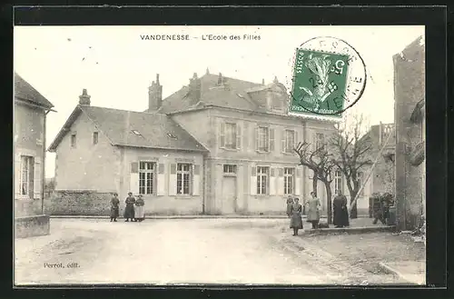 AK Vandenesse, L`Ecole de Filles