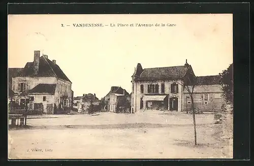 AK Vandenesse, La Place et l`Avenue de la Gare