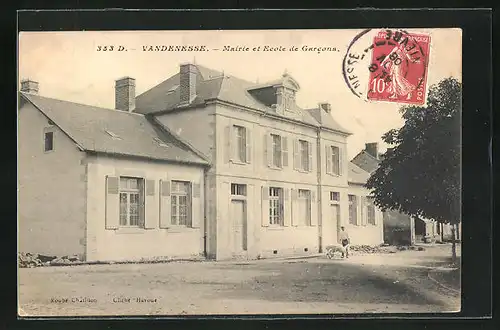 AK Vandenesse, Mairie et Ecole de Garcons