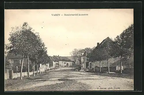 AK Varzy, Boulevard d`Auxerre, Strassenpartie