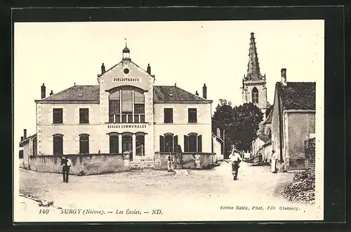 AK Surgy, Les Ècoles