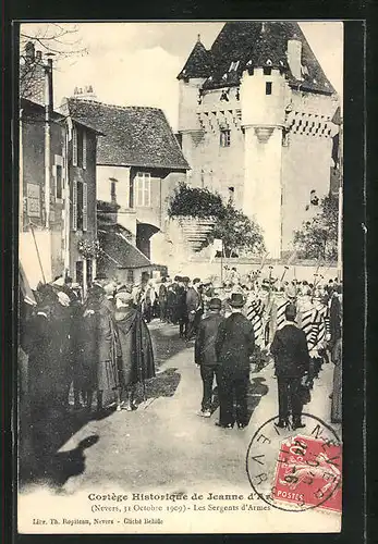 AK Nevers, Cortège Historique de Jeanne d`Arc 1909, Les Sergents d`Armes