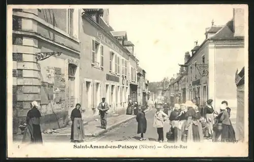 AK Saint-Amand-en-Puisaye, Grande-Rue, Strassenpartie