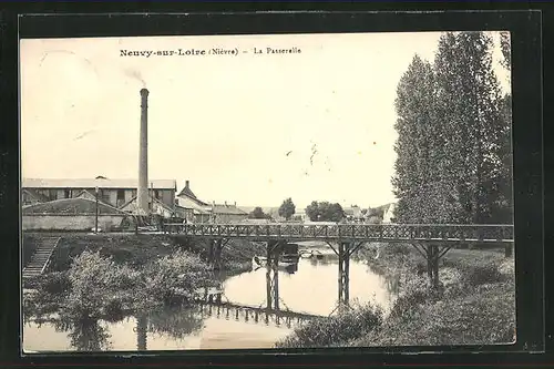 AK Neuvy-sur-Loire, La Passerelle