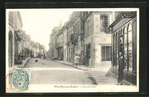 AK Pouilly-sur-Loire, Grande-Rue, Strassenpartie im Zentrum