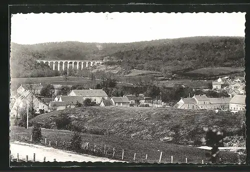 AK Montreuillon, Vue Panoramique, a loin, l`Aqueduc