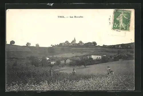 AK Thel, Les Brurelles, Blick überFelder auf den Ort