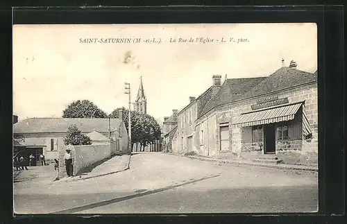 AK Saint-Saturnin, la Rue de l'Eglise