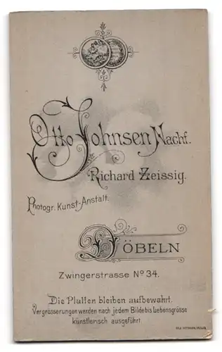 Fotografie Richard Zeissig, Döbeln, Zwingerstr. 34, Junges Paar in hübscher Kleidung