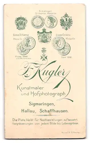 Fotografie F. Kugler, Sigmaringen, Bürgerliche Dame im weissen Kleid