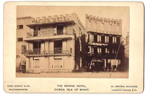 Fotografie Thos. Godart & Co., Cowes, Ansicht Cowes / Isle of Wight, the Marine Hotel