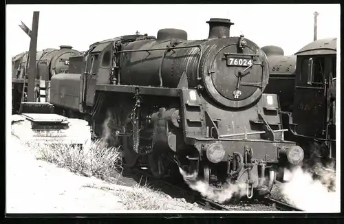 Fotografie britische Eisenbahn, Dampflok, Tender-Lokomotive Nr. 76024