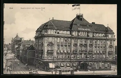 AK Kiel, Strasse Sophienblatt mit Hansa-Hotel und Strassenbahn