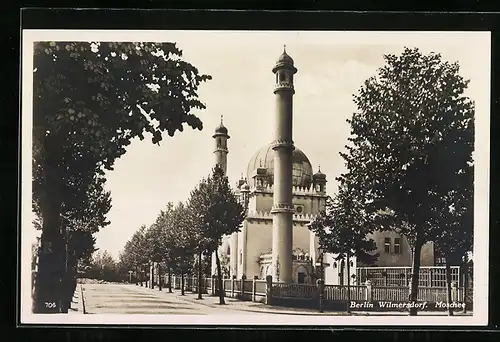 AK Berlin-Wilmersdorf, Strassenpartie mit Moschee