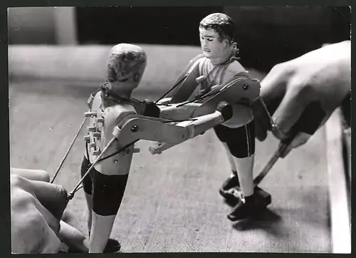 Fotografie Leipzig, Messe 1939, Holzpuppen-Meisterschaft im Boxen