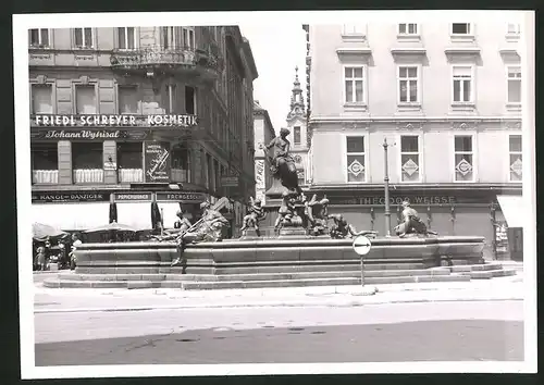 Fotografie Ansicht Wien, Neuer Markt mit Donner-Brunnen, Laden Kosmetik Friedl Schreyer