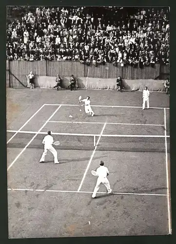 Fotografie Ansicht Wien, Daviscup-Spiel auf dem WRW-Platz, Tennisdoppel Deutschland-Schweiz