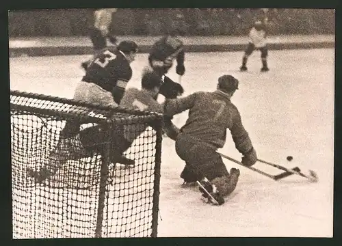Fotografie Eishockey-Städtekampf, Berlin-München-Wien, Spielszene Wien vs München, 1939