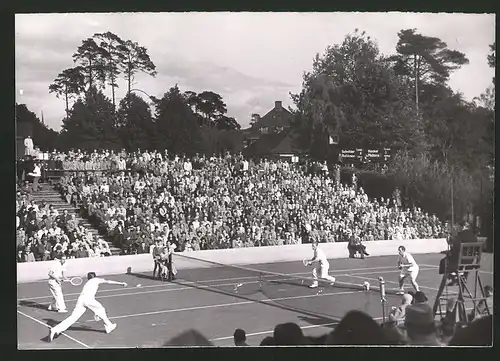 Fotografie Tennis Davispokal, Berlin Rot-Weiss-Platz, Doppel Schröder-Rohlson vs Henkel-Meataxa 1939