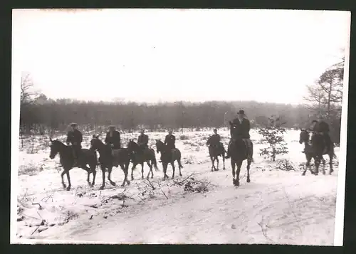 Fotografie Ansicht Berlin, Sonntagsritt durch den winterlichen Grunewald 1940