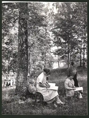 Fotografie Ansicht Lerum, Schwedisches Kunstgewerbeseminar Schloss Nääs, Abzeichnen von der Natur