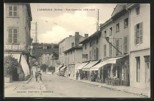 AK L`Arbresle, Rue Centrale, Côté nord, Strassenpartie